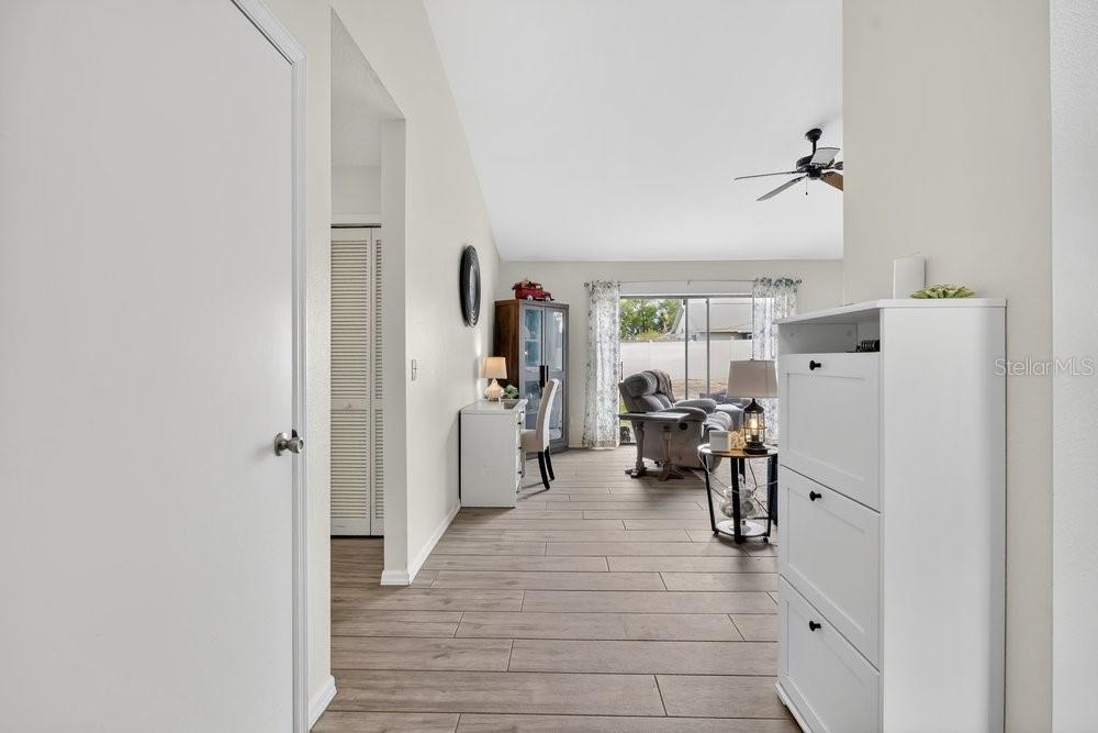 Image 4 of 33 For 144 Hilltop Street