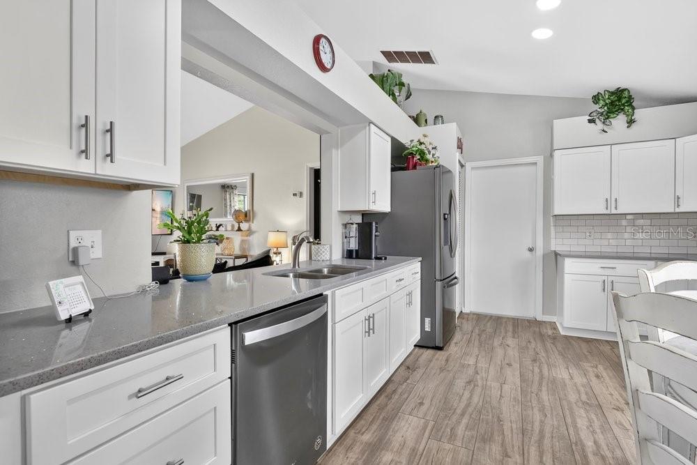 Image 8 of 33 For 144 Hilltop Street