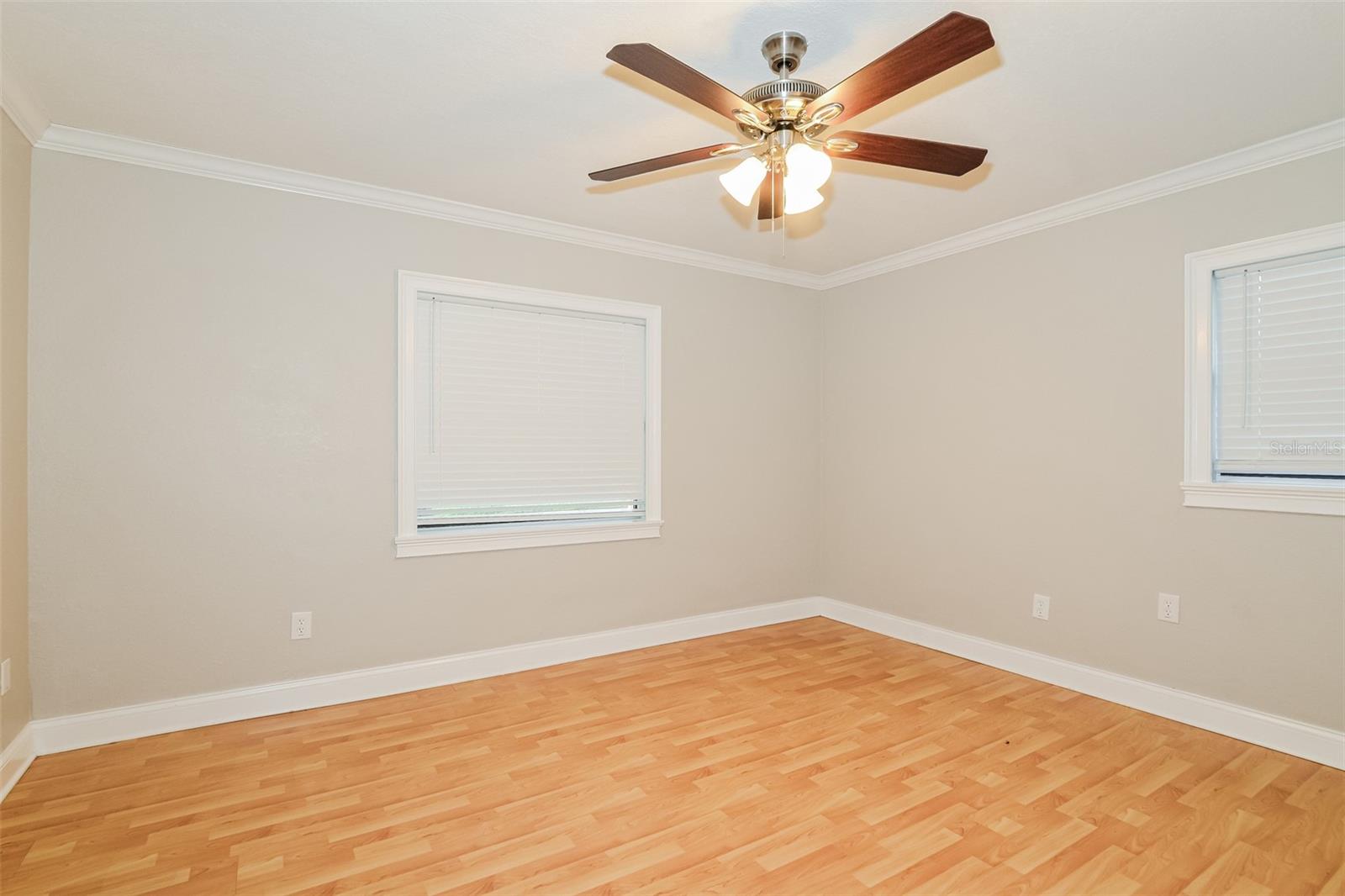 Image 10 of 21 For 525 Susan Drive