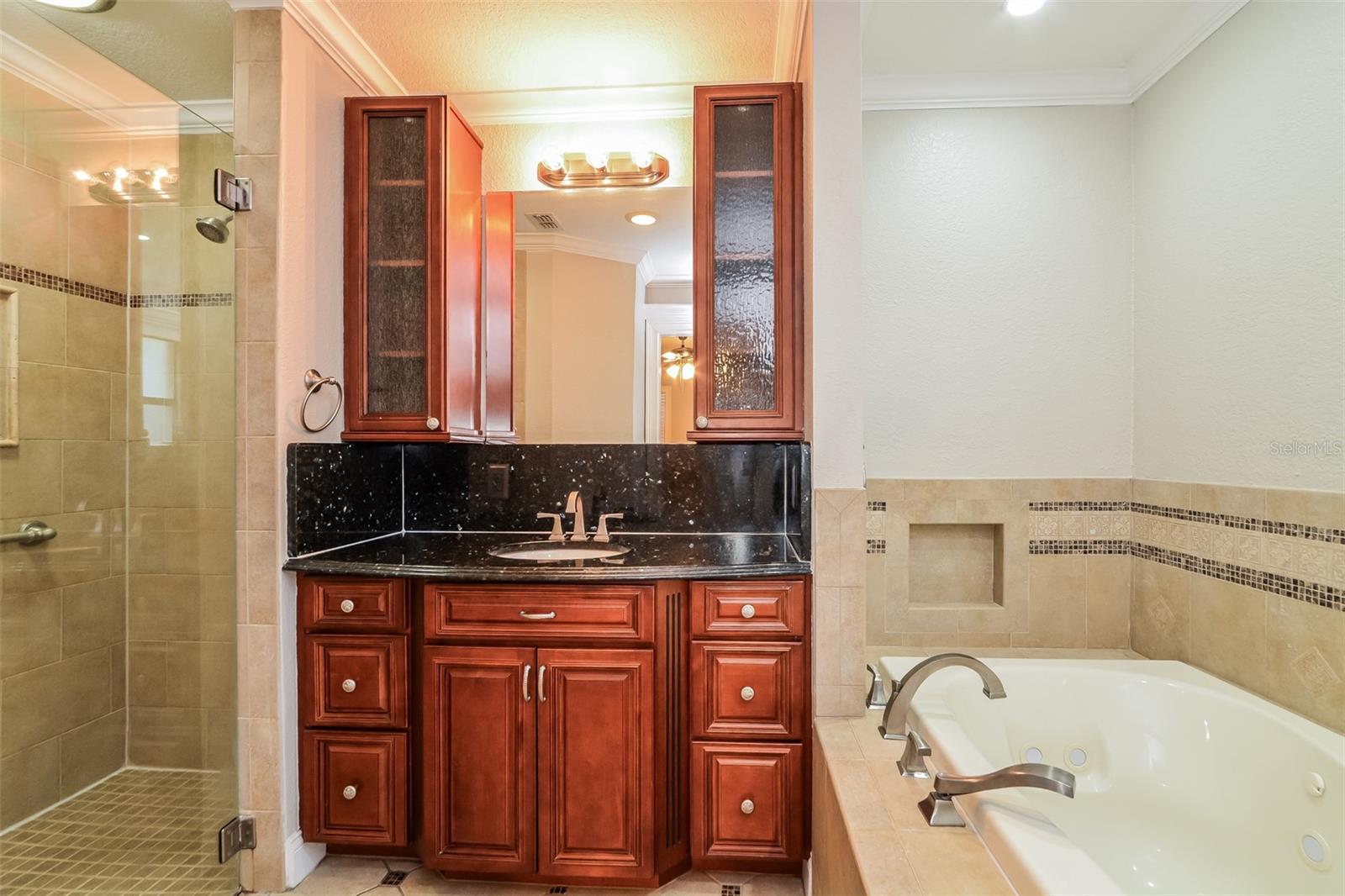 Image 12 of 21 For 525 Susan Drive