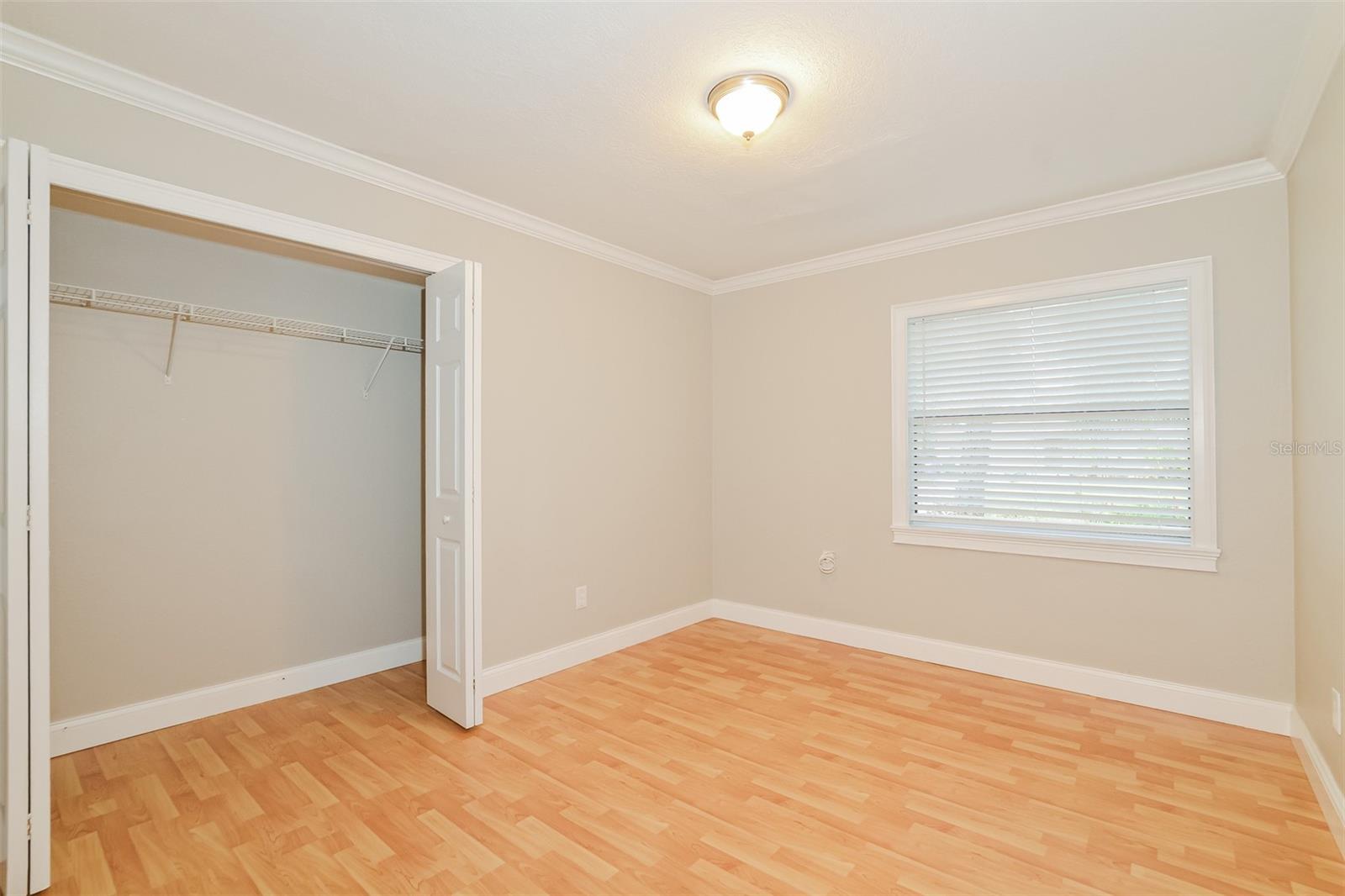 Image 16 of 21 For 525 Susan Drive