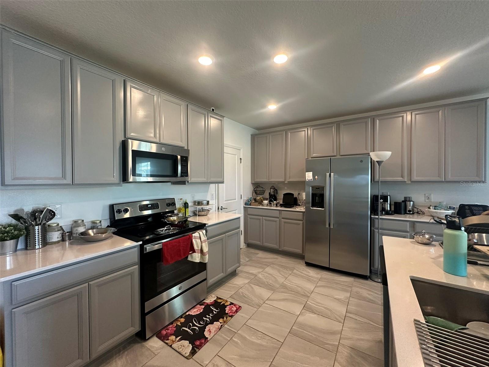 Image 11 of 35 For 373 Pineywoods Street