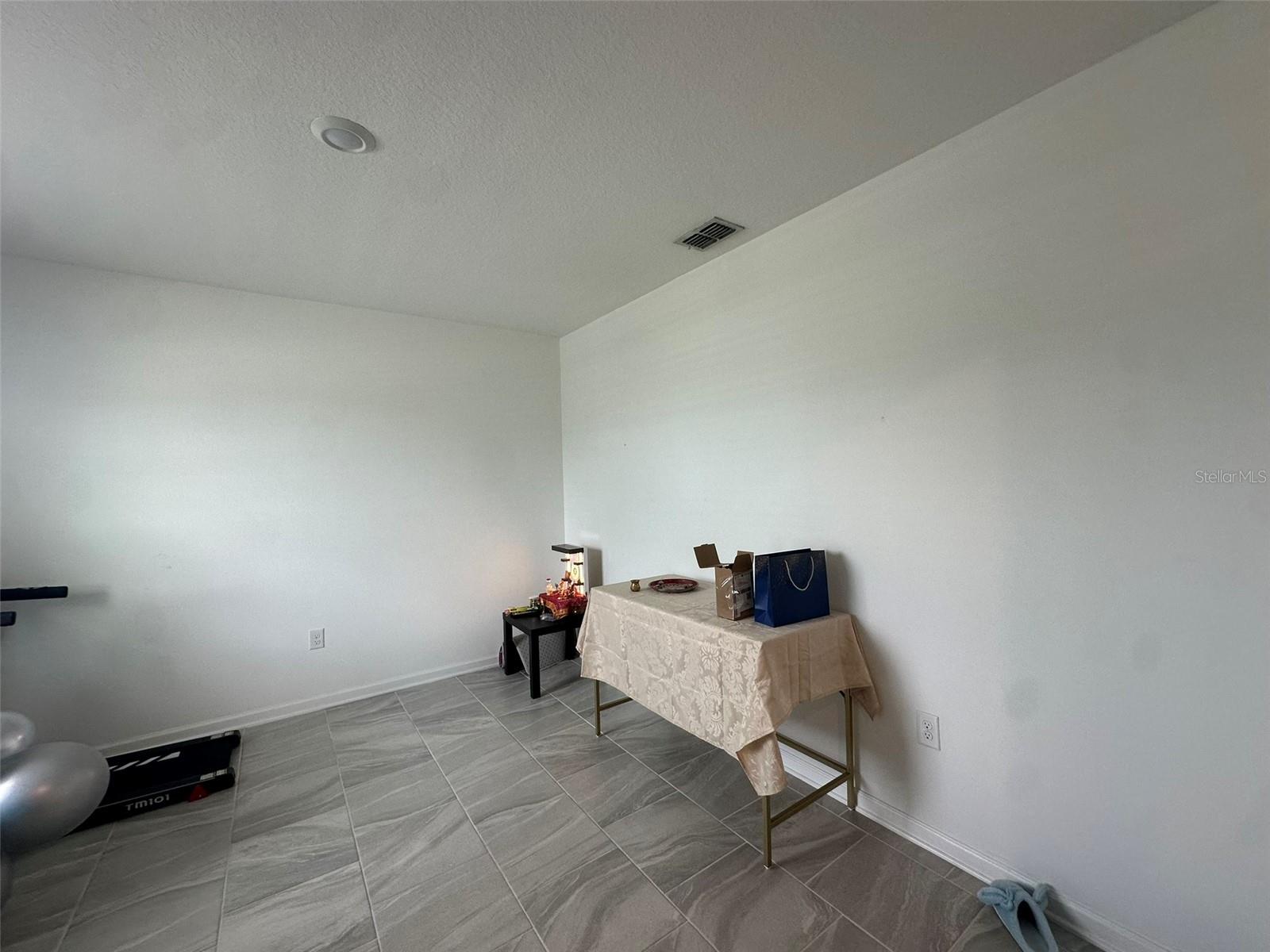 Image 24 of 35 For 373 Pineywoods Street