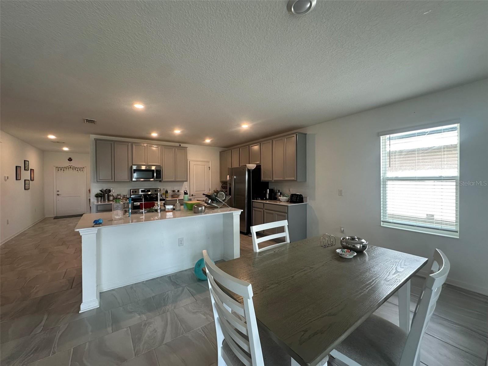 Image 7 of 35 For 373 Pineywoods Street