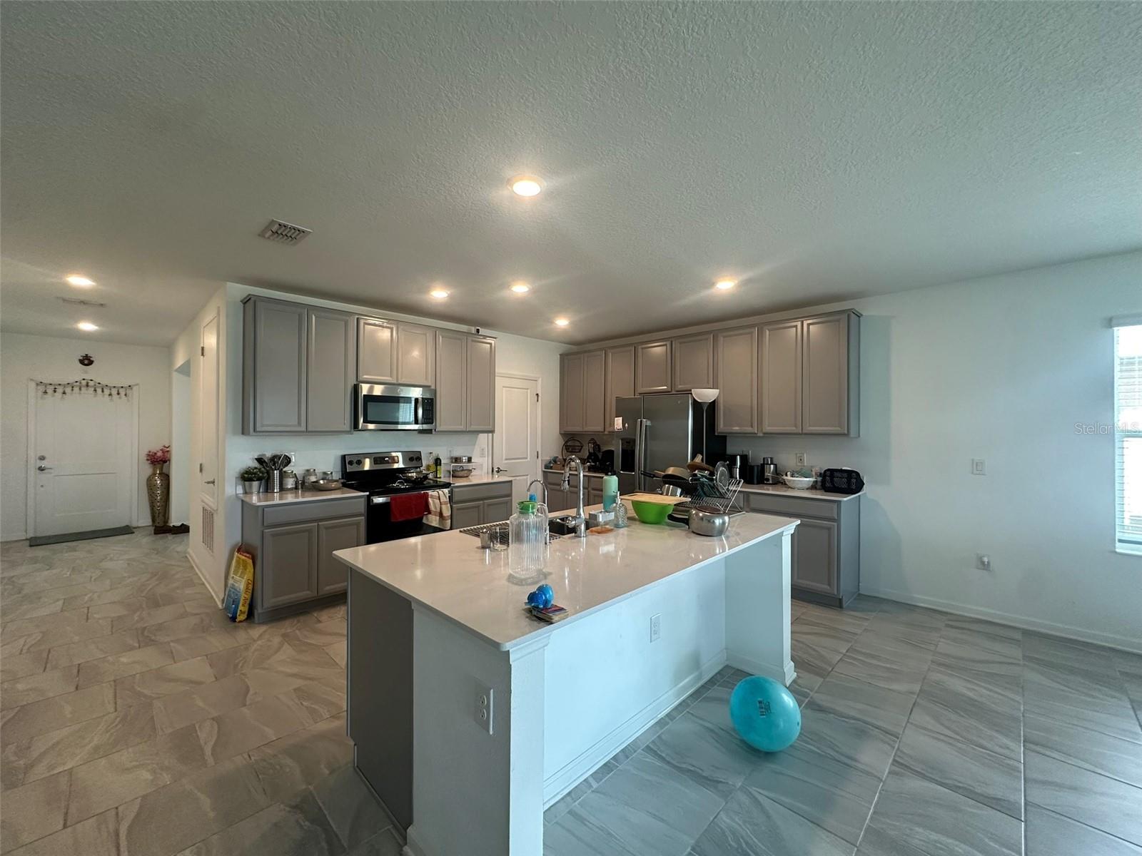 Image 8 of 35 For 373 Pineywoods Street