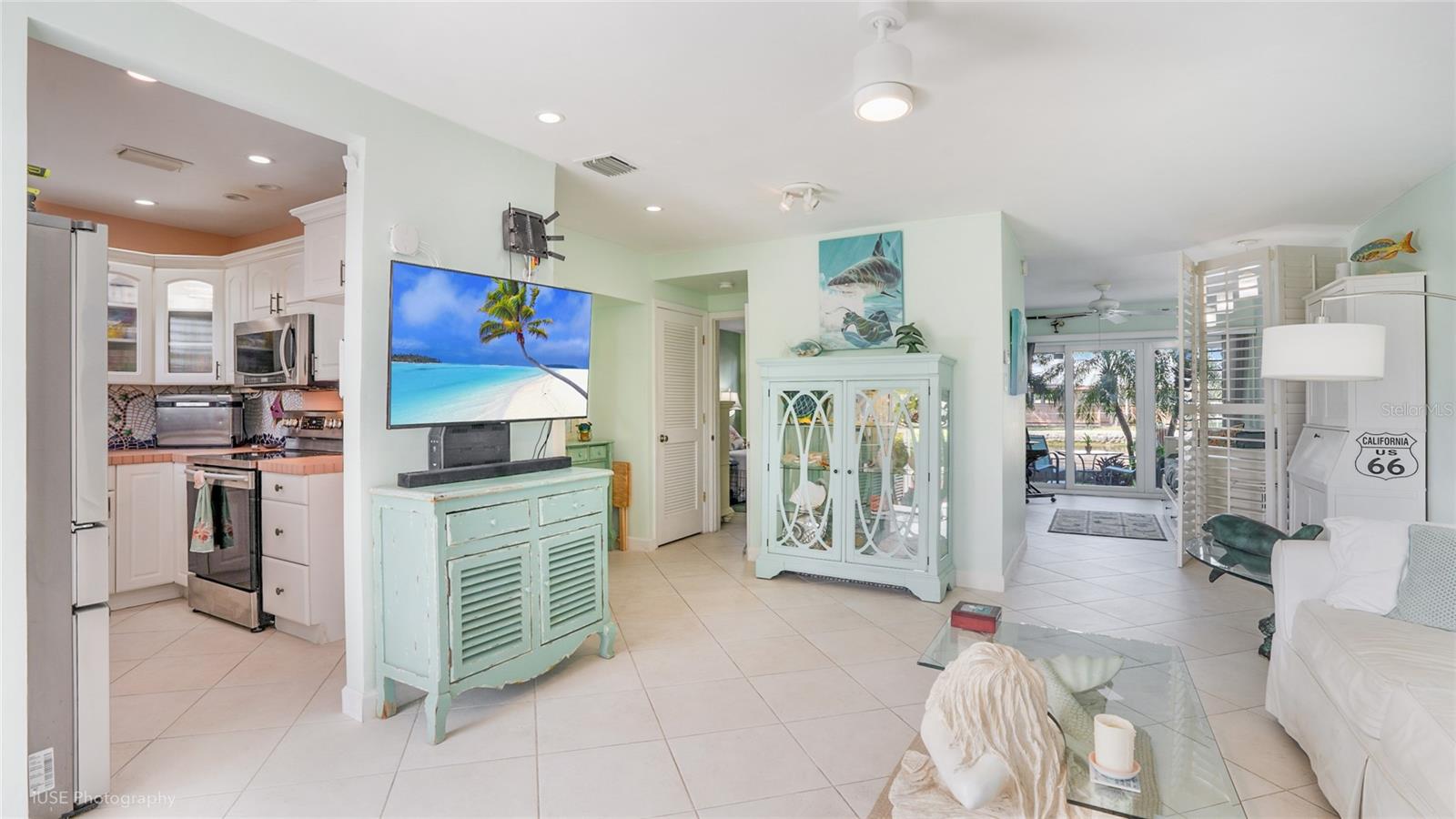 Image 8 of 12 For 535 Hendricks Isle 108