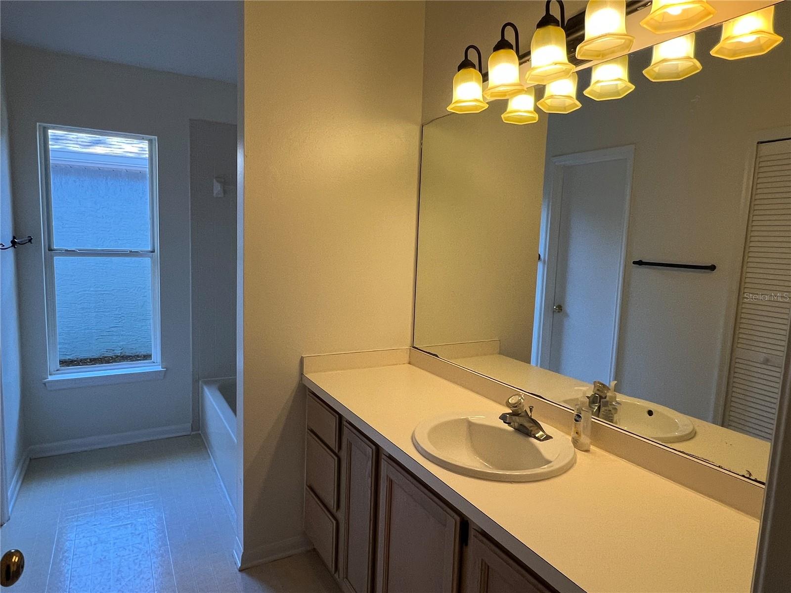 Image 5 of 13 For 13048 Cog Hill Way