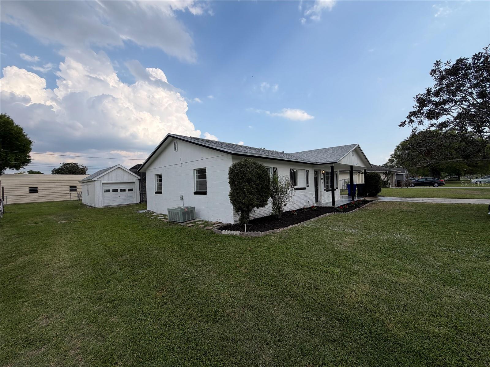 Image 14 of 16 For 109 Dakota Avenue