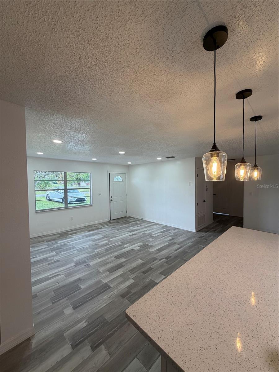 Image 9 of 16 For 109 Dakota Avenue