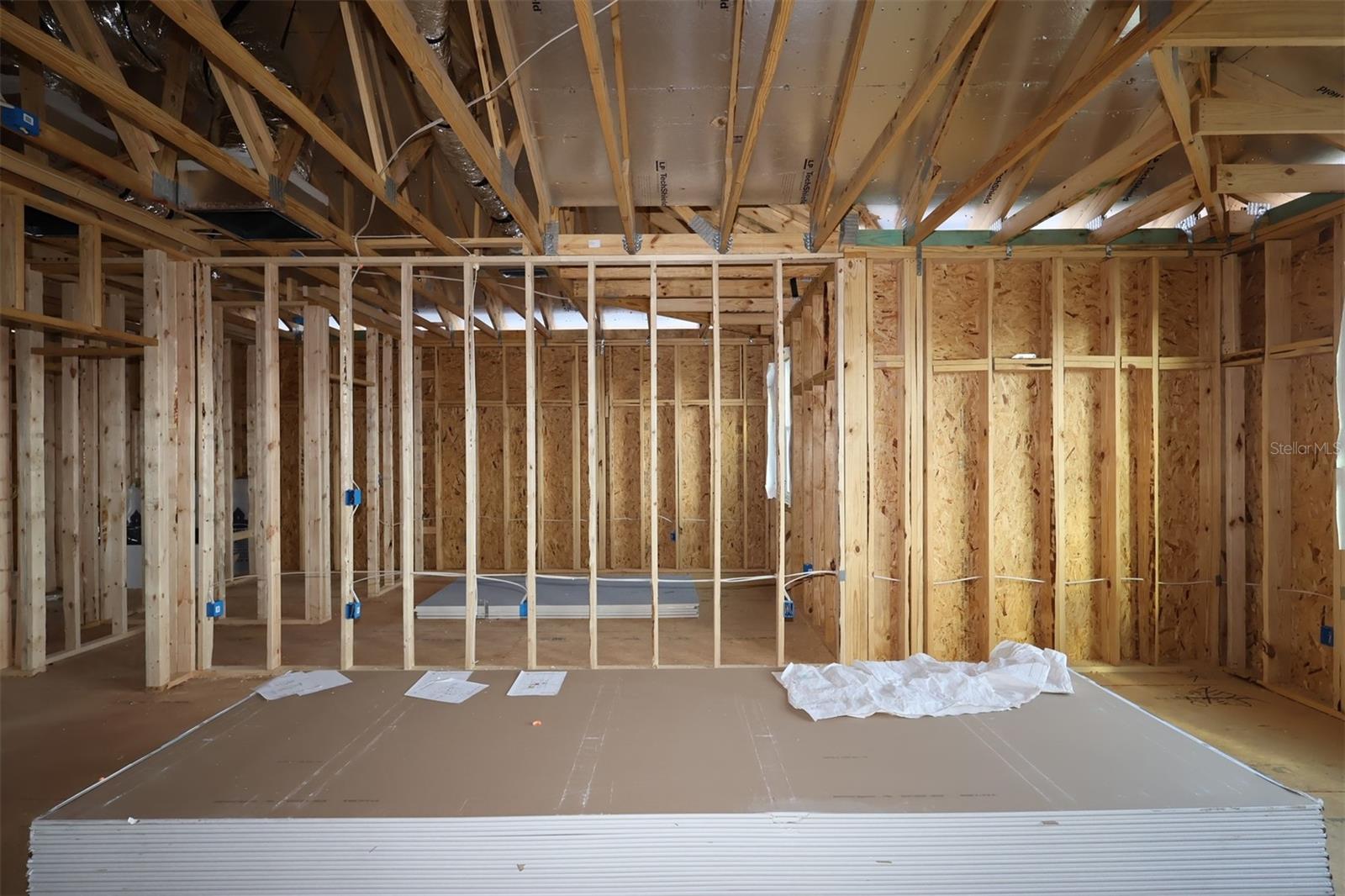 Image 10 of 18 For 5291 High Line Drive