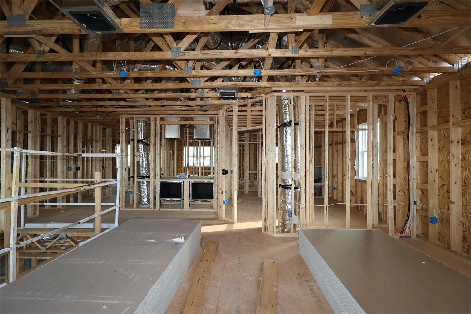 Image 5 of 18 For 5291 High Line Drive