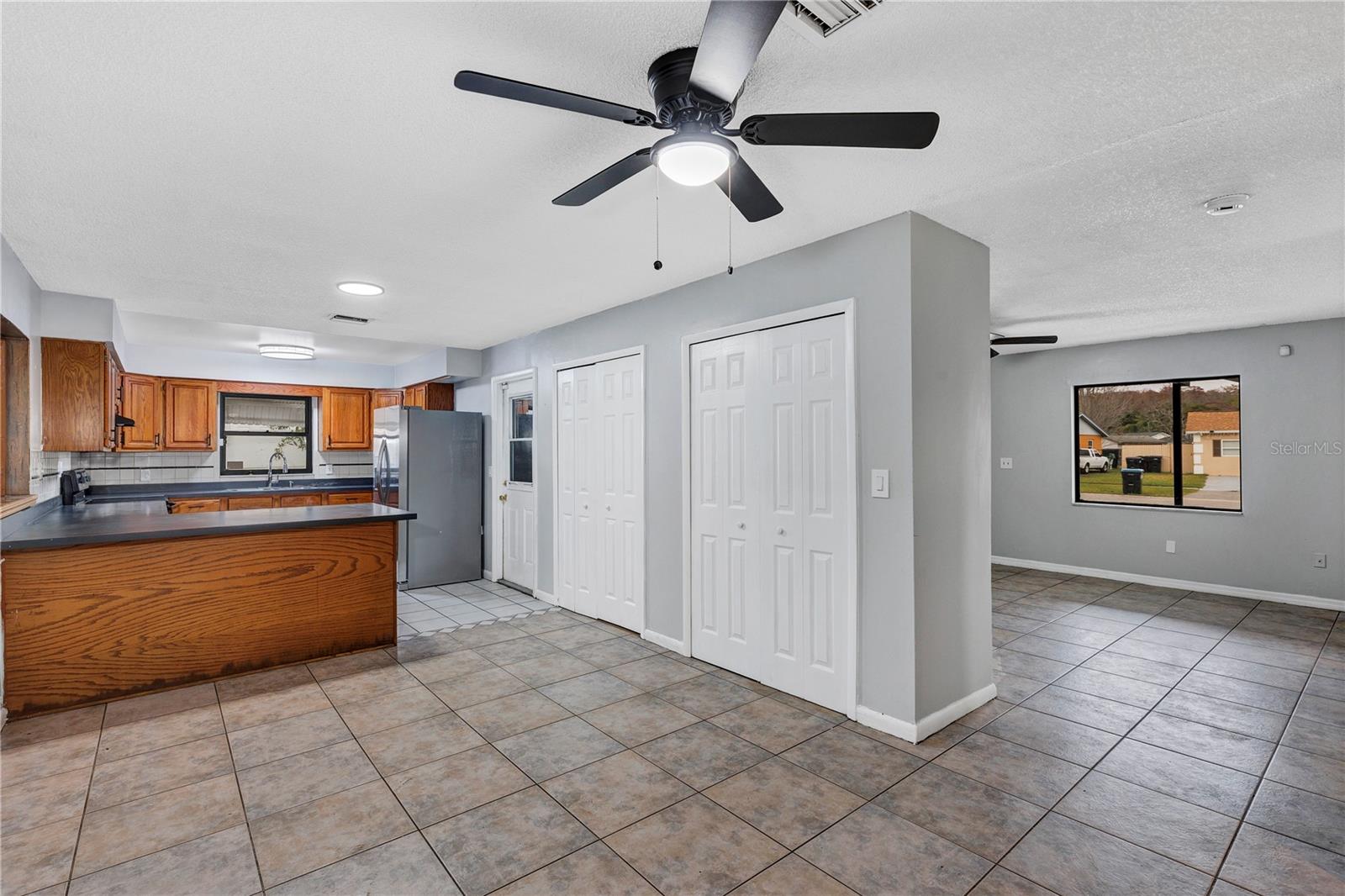 Image 9 of 32 For 7900 Toledo Street