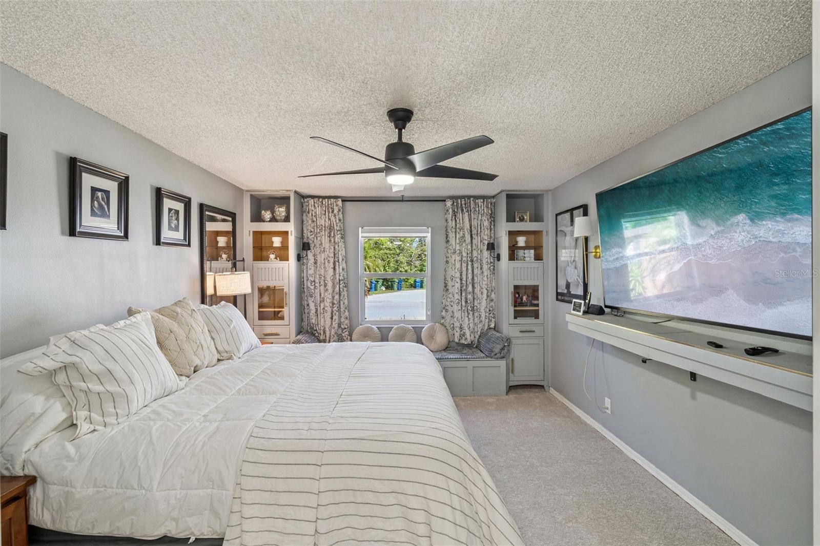 Image 12 of 29 For 525 7th Street Ne