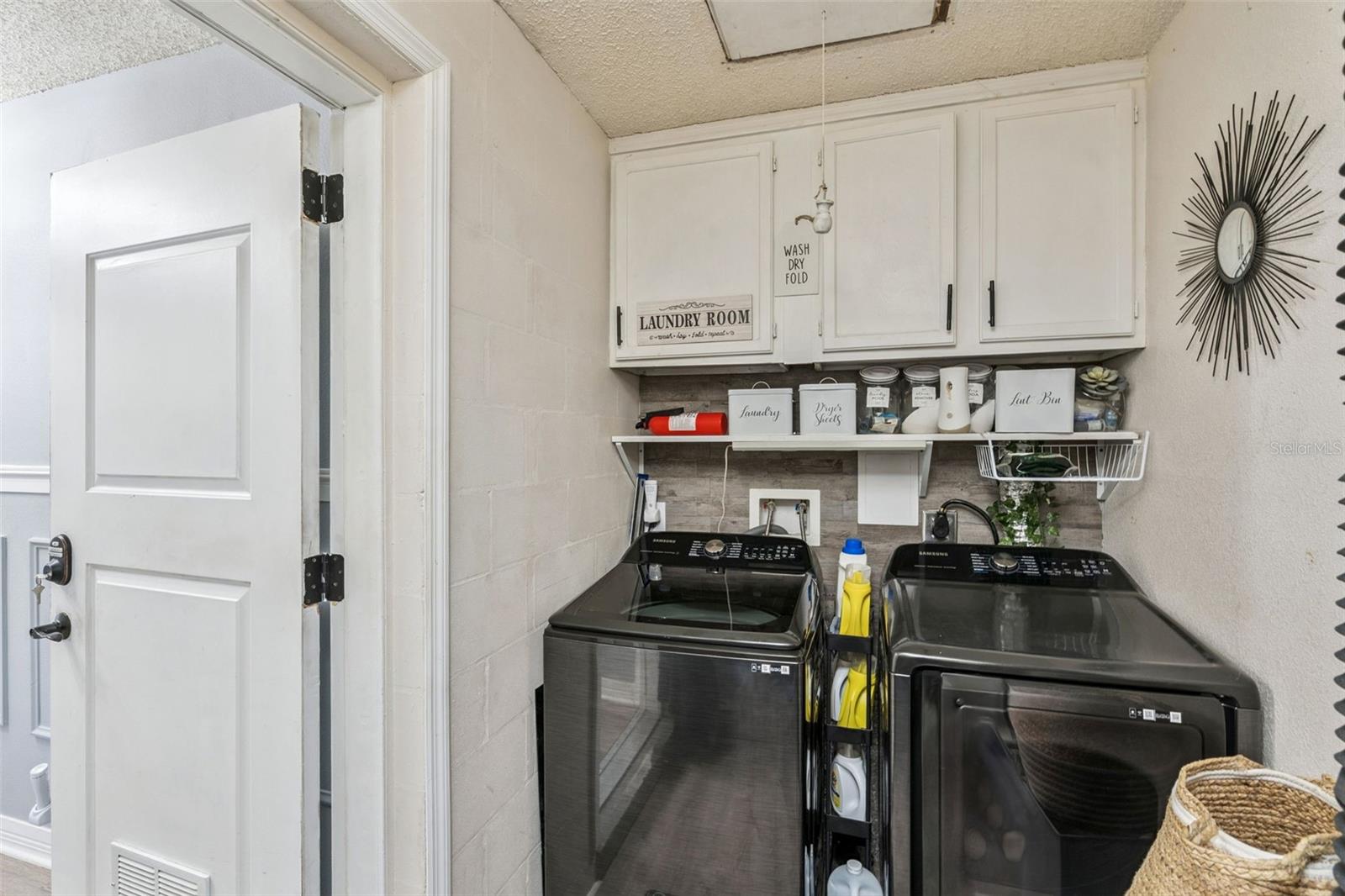 Image 22 of 29 For 525 7th Street Ne