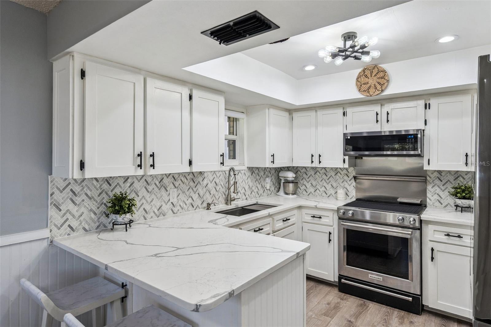 Image 8 of 29 For 525 7th Street Ne