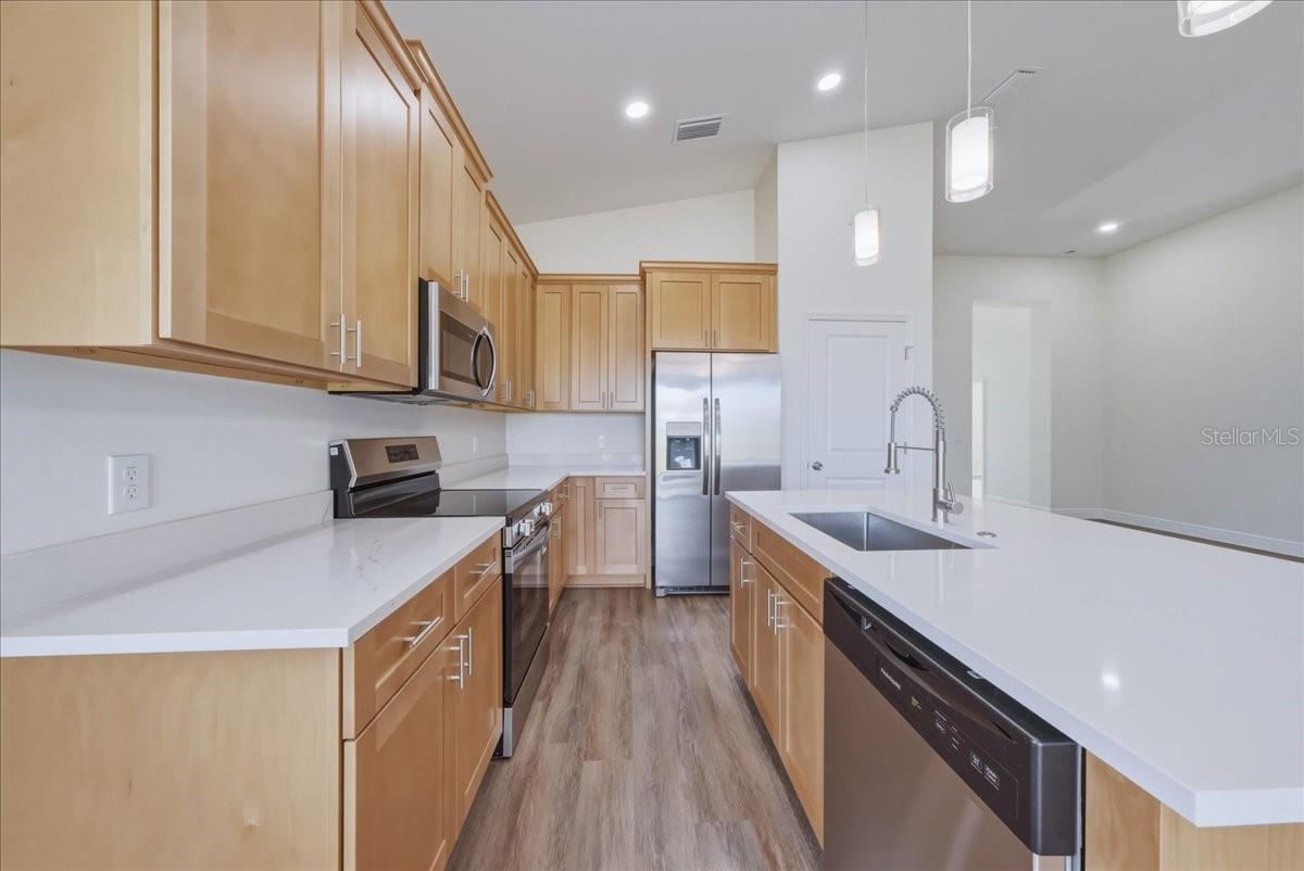 Image 14 of 31 For 1296 Moselle Avenue