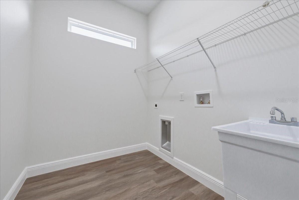 Image 20 of 31 For 1296 Moselle Avenue