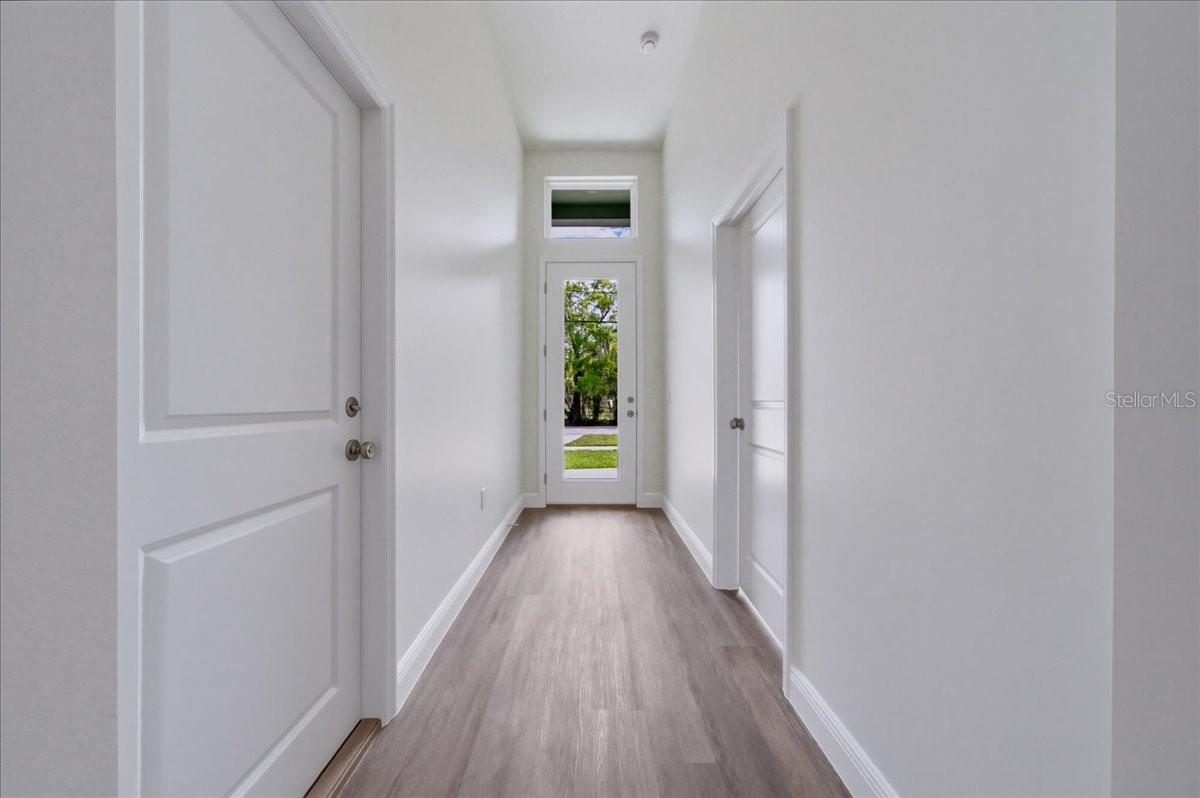 Image 4 of 31 For 1296 Moselle Avenue