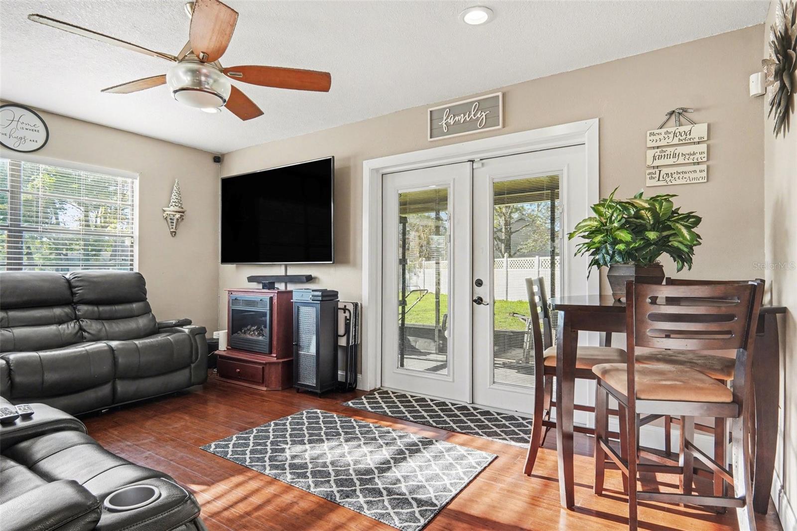 Image 11 of 22 For 2059 Sue Ellen Court