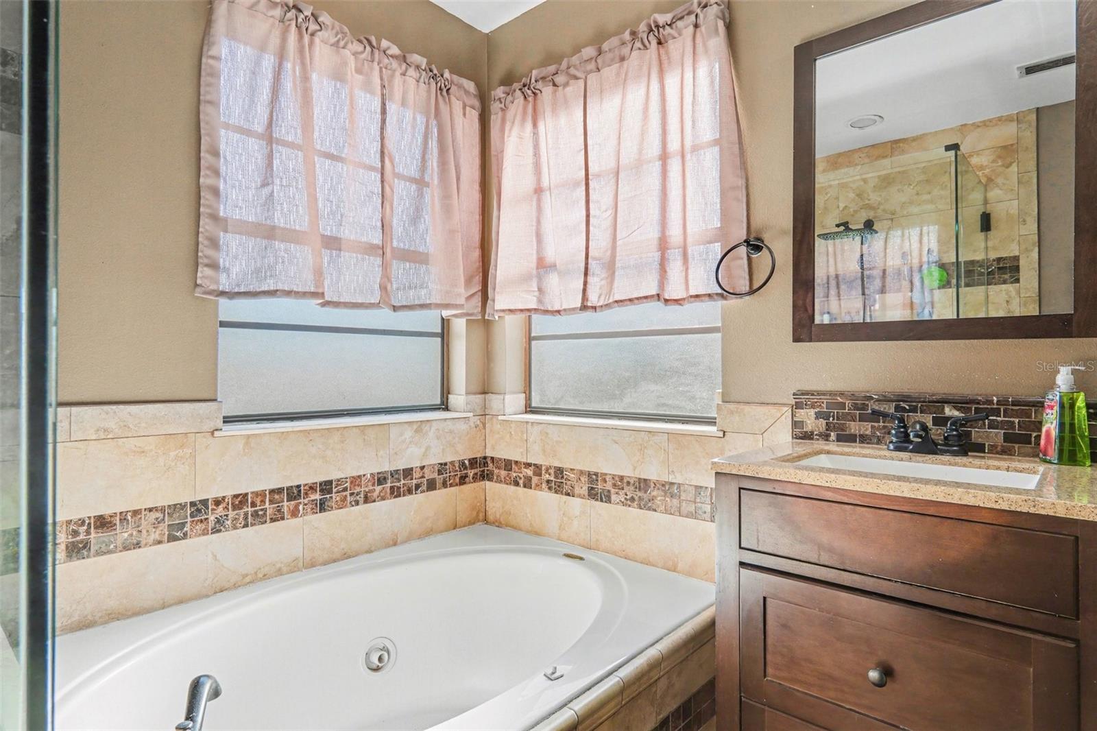 Image 20 of 22 For 2059 Sue Ellen Court