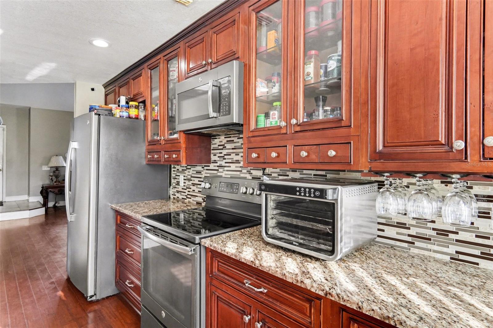 Image 8 of 22 For 2059 Sue Ellen Court