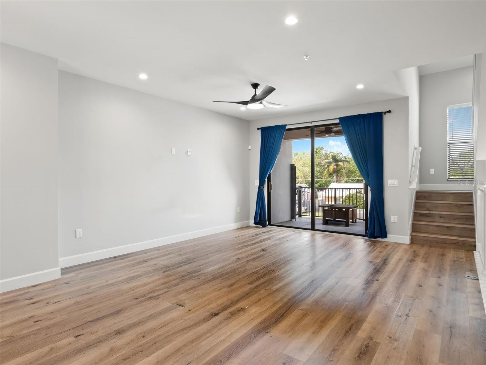 Image 13 of 37 For 1250 Formosa Avenue