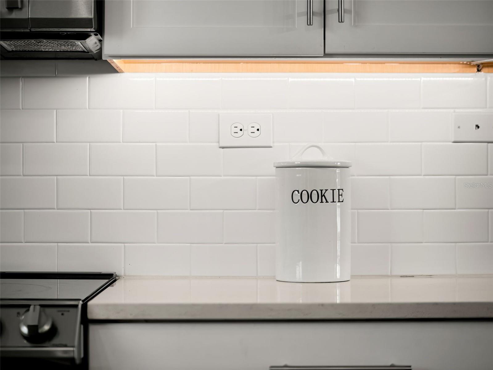 Image 20 of 37 For 1250 Formosa Avenue