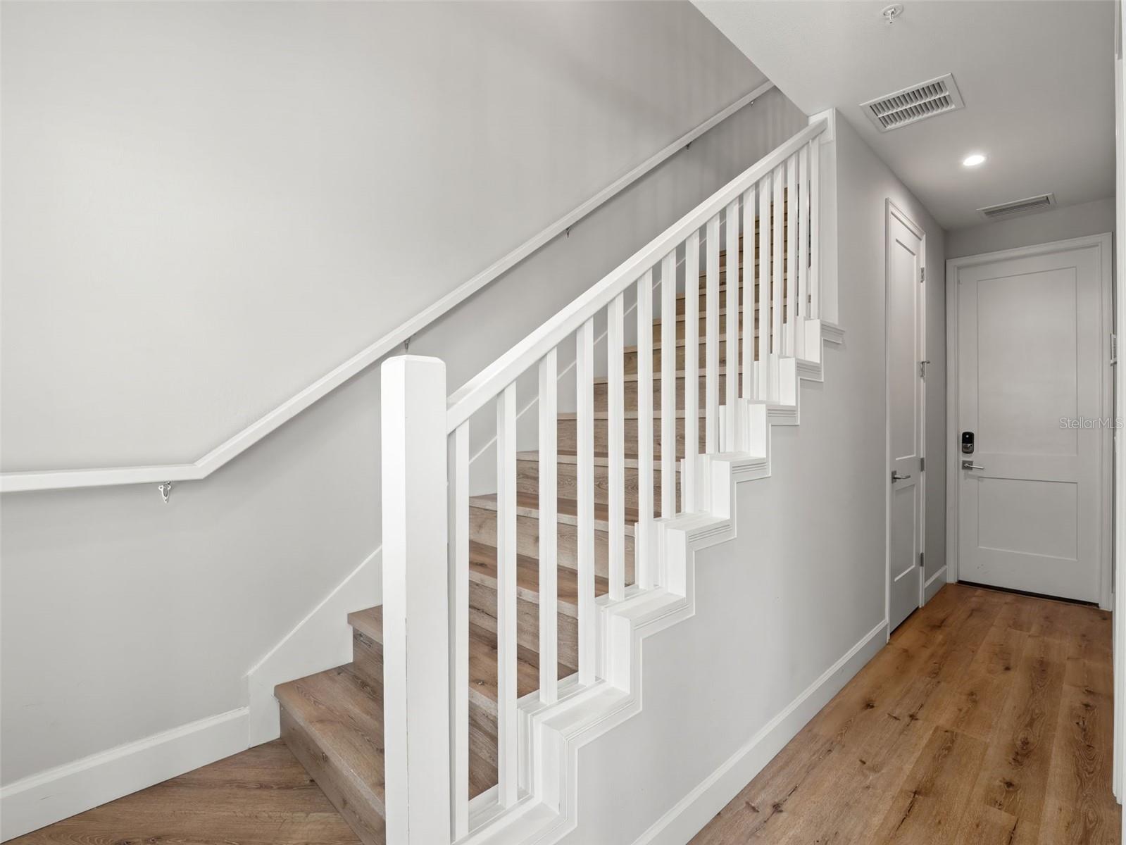 Image 26 of 37 For 1250 Formosa Avenue