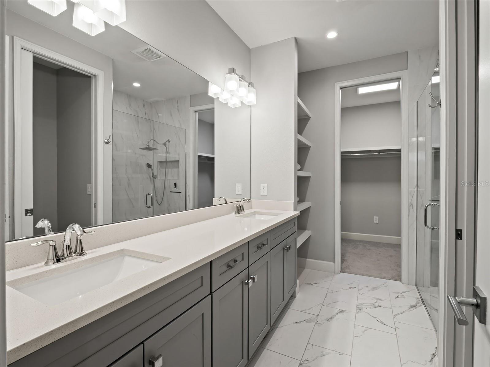 Image 30 of 37 For 1250 Formosa Avenue