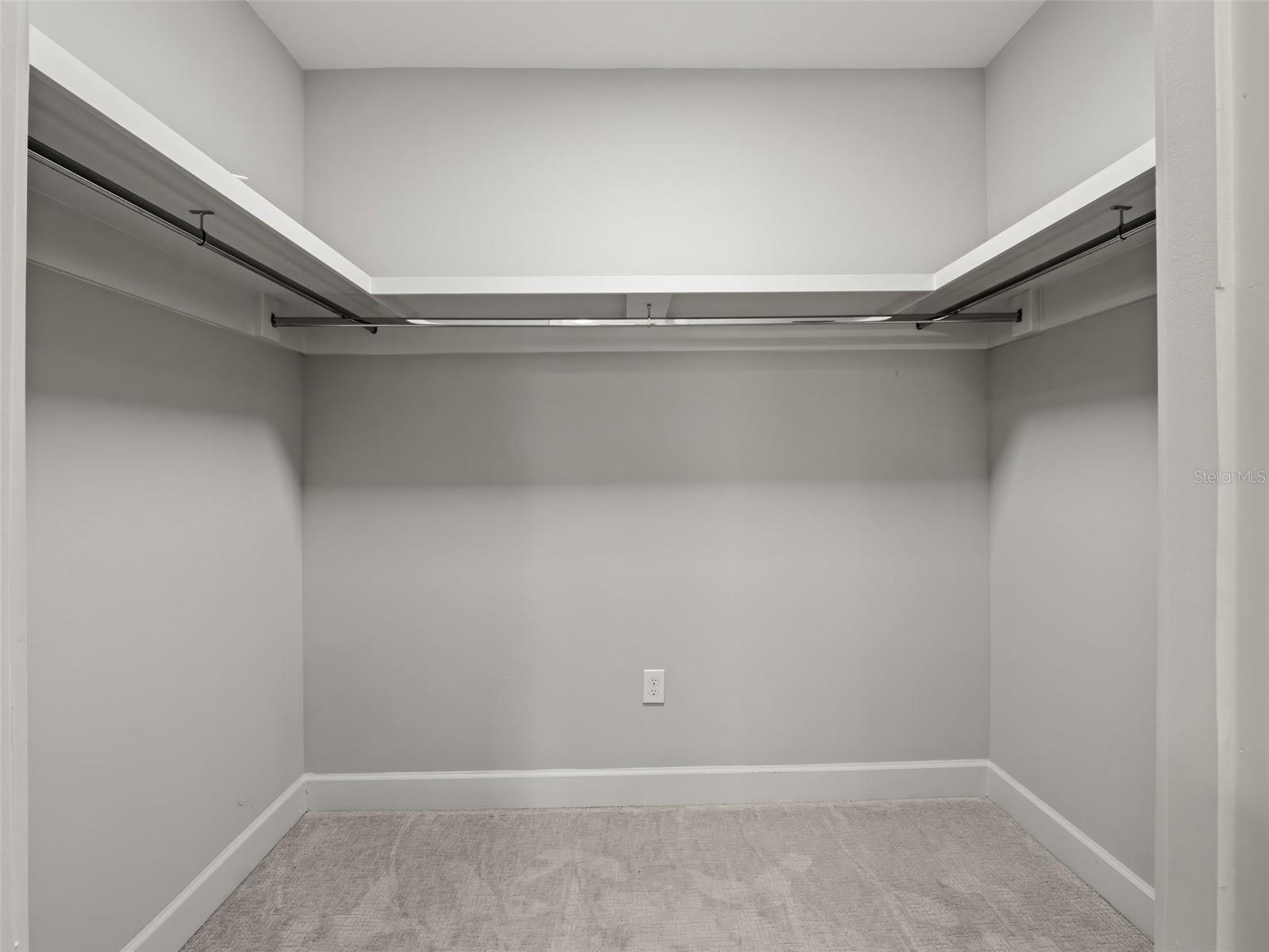 Image 31 of 37 For 1250 Formosa Avenue