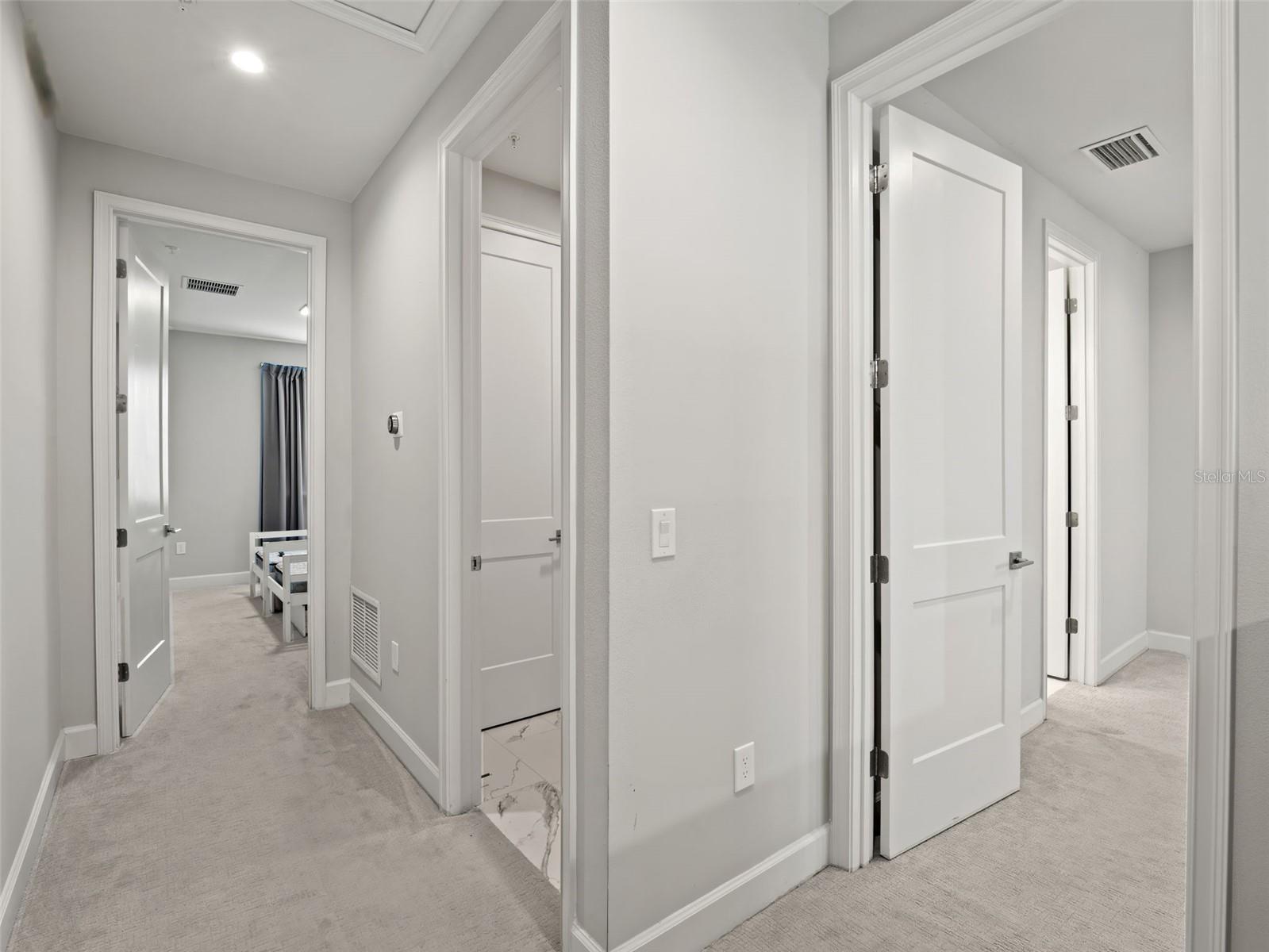 Image 36 of 37 For 1250 Formosa Avenue