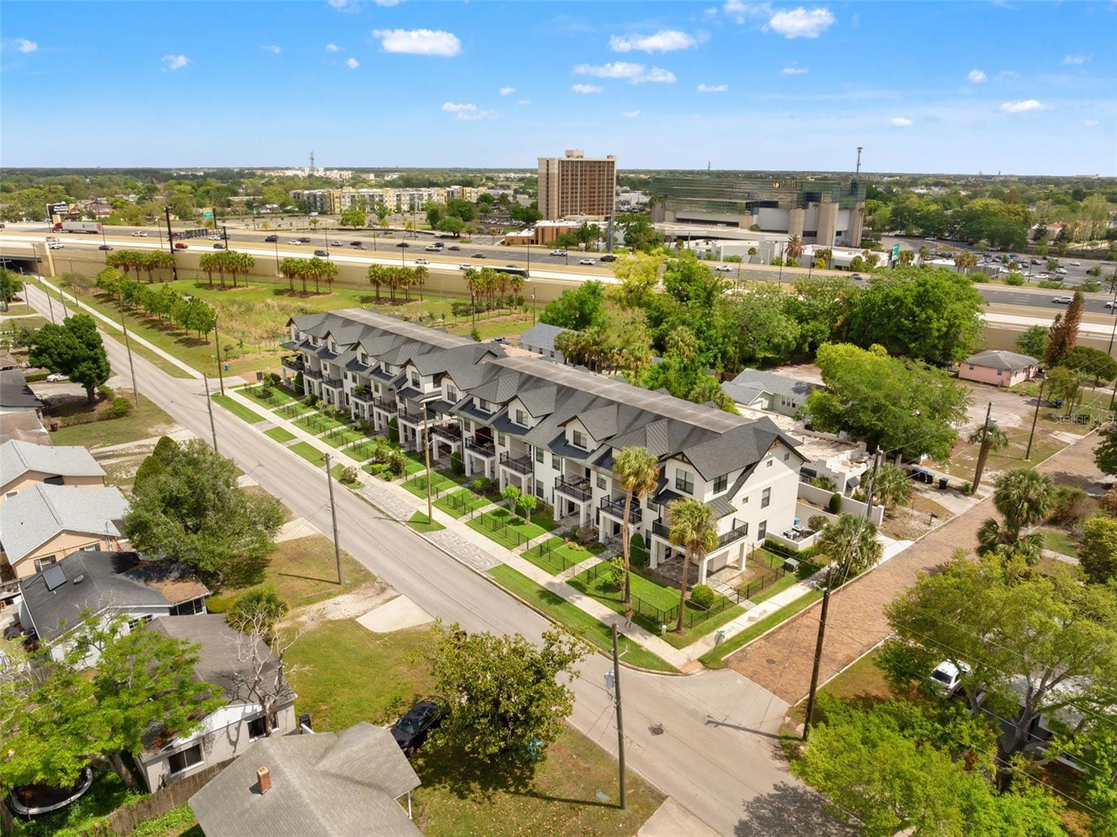 Image 6 of 37 For 1250 Formosa Avenue