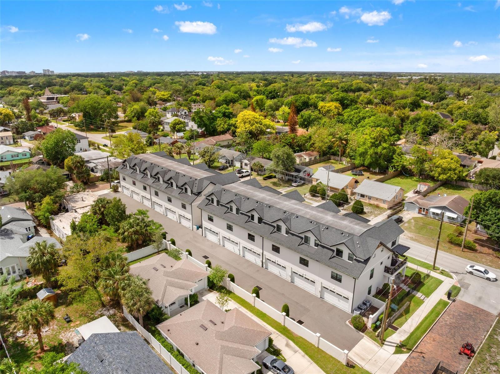 Image 9 of 37 For 1250 Formosa Avenue