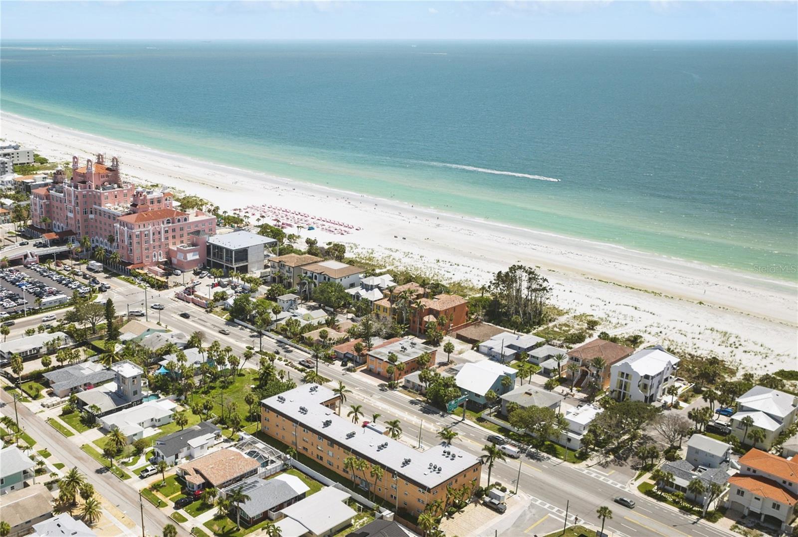 Listing photo id 29 for 3528 Casablanca Avenue