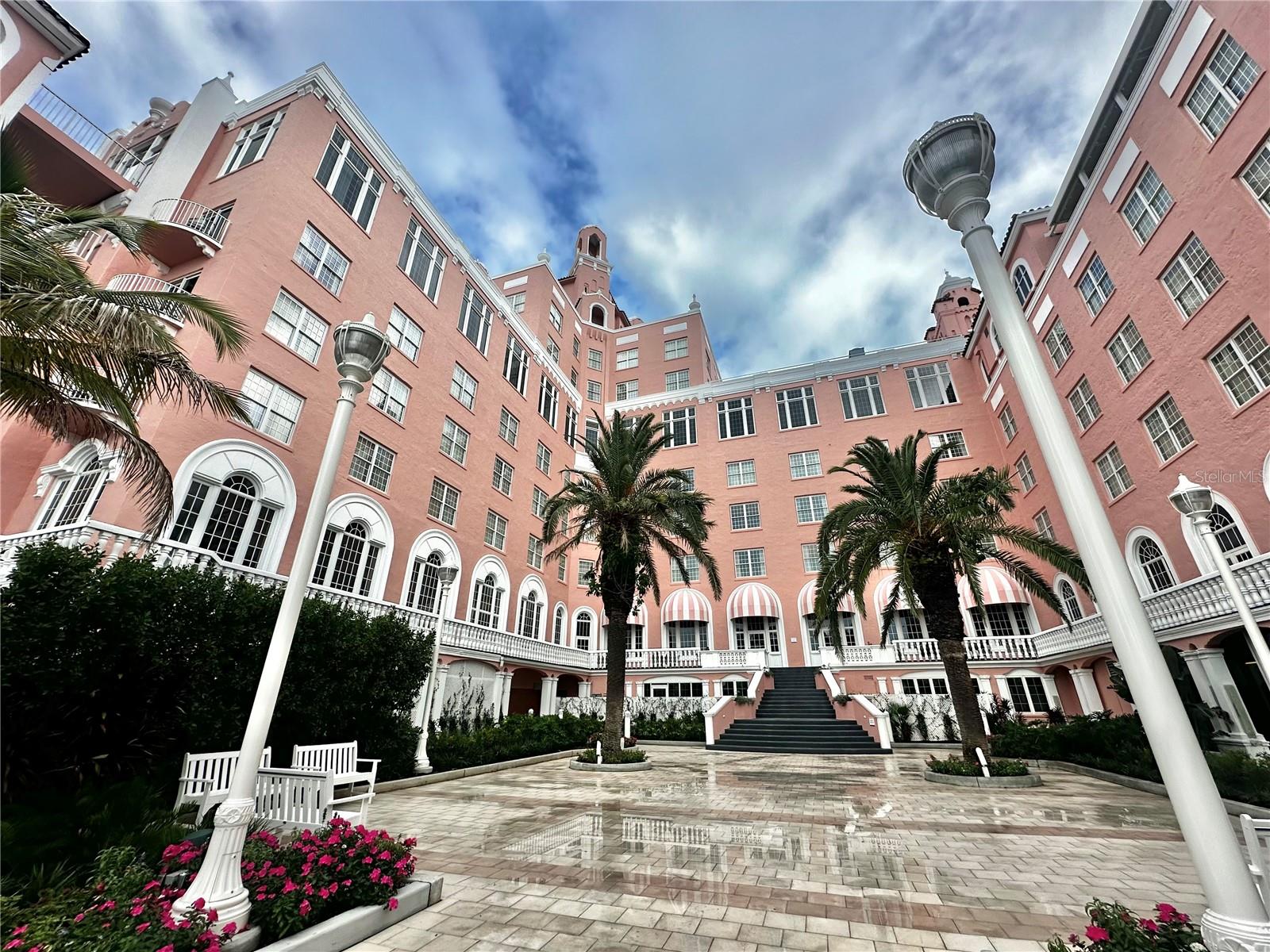 Listing photo id 33 for 3528 Casablanca Avenue