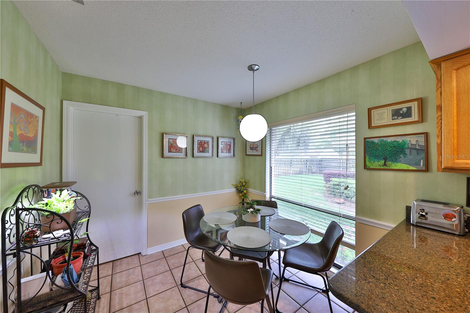 Image 13 of 21 For 122 Slade Drive