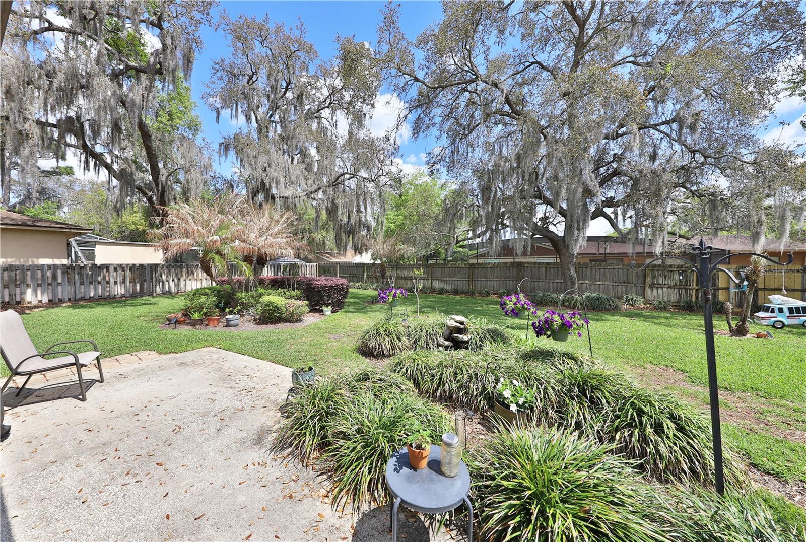 Image 19 of 21 For 122 Slade Drive