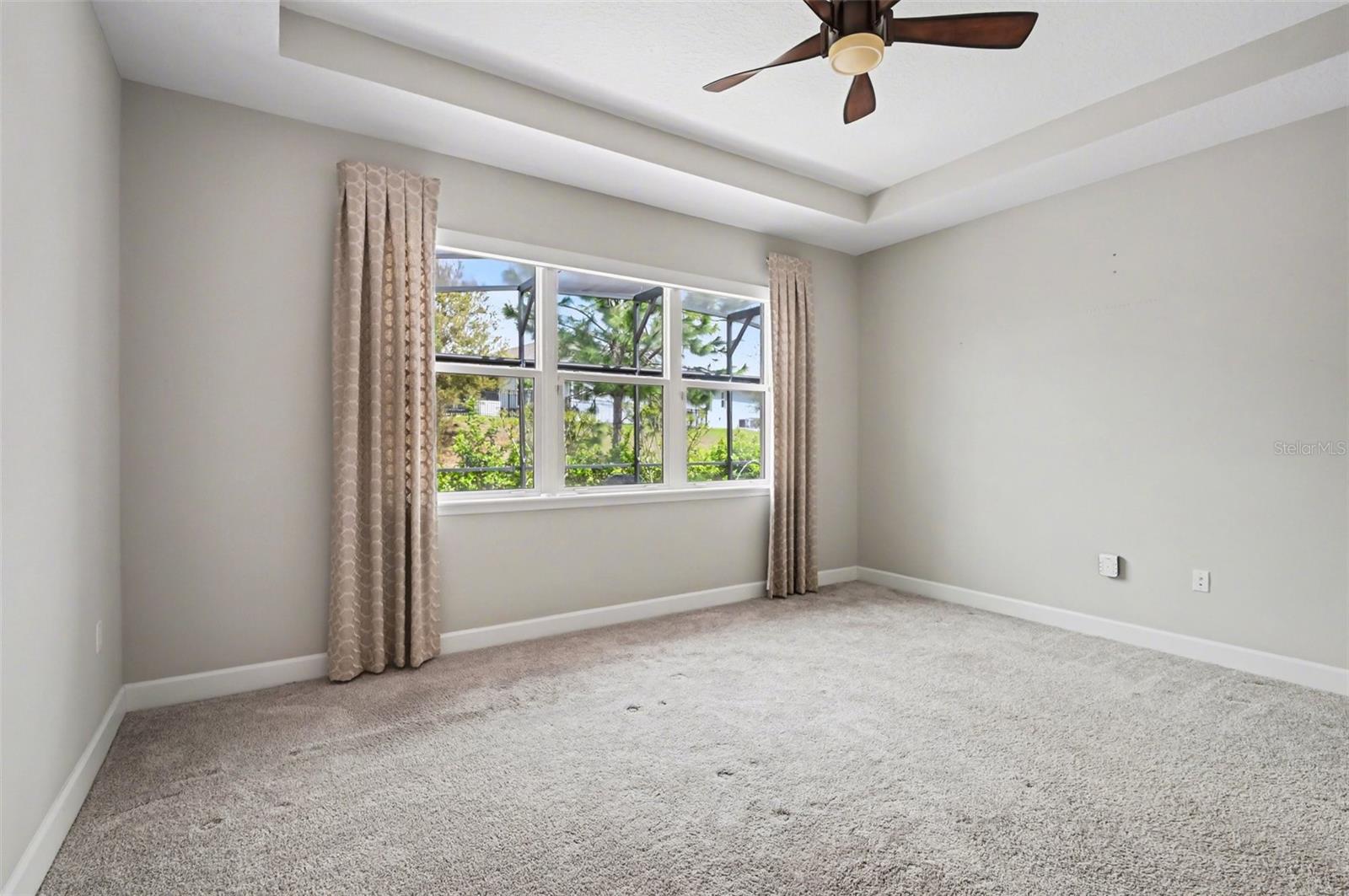 Image 18 of 43 For 1011 Victoria Hills Drive S