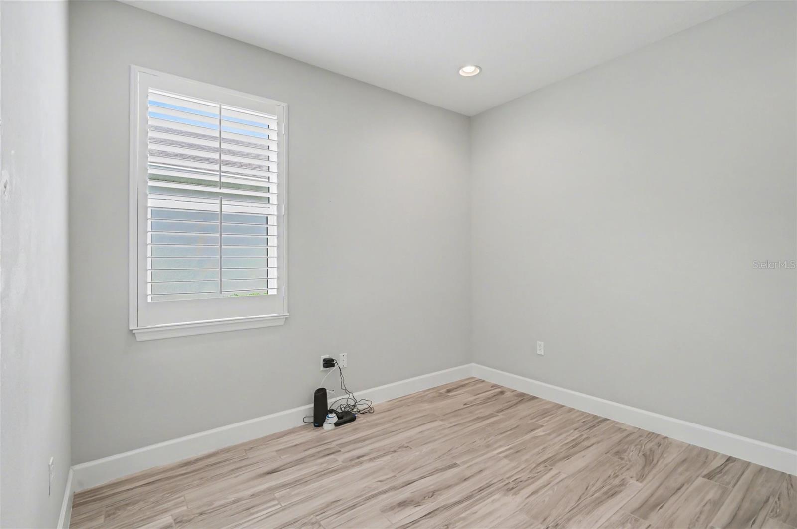 Image 21 of 43 For 1011 Victoria Hills Drive S