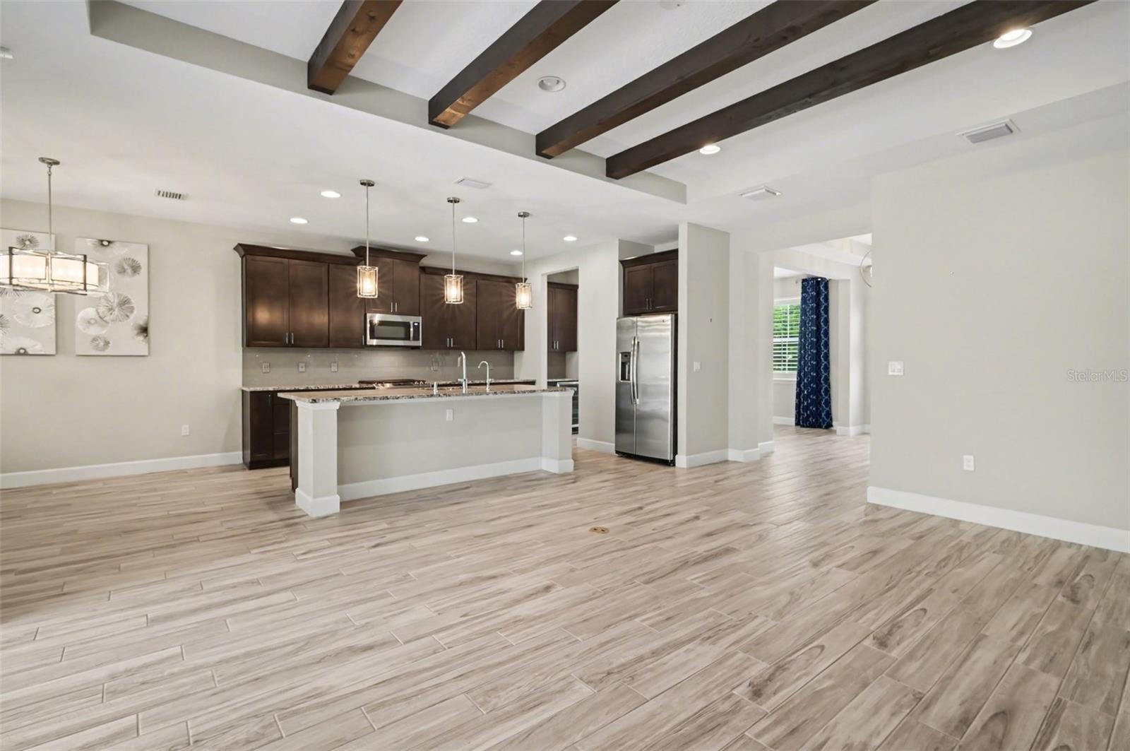 Image 7 of 43 For 1011 Victoria Hills Drive S