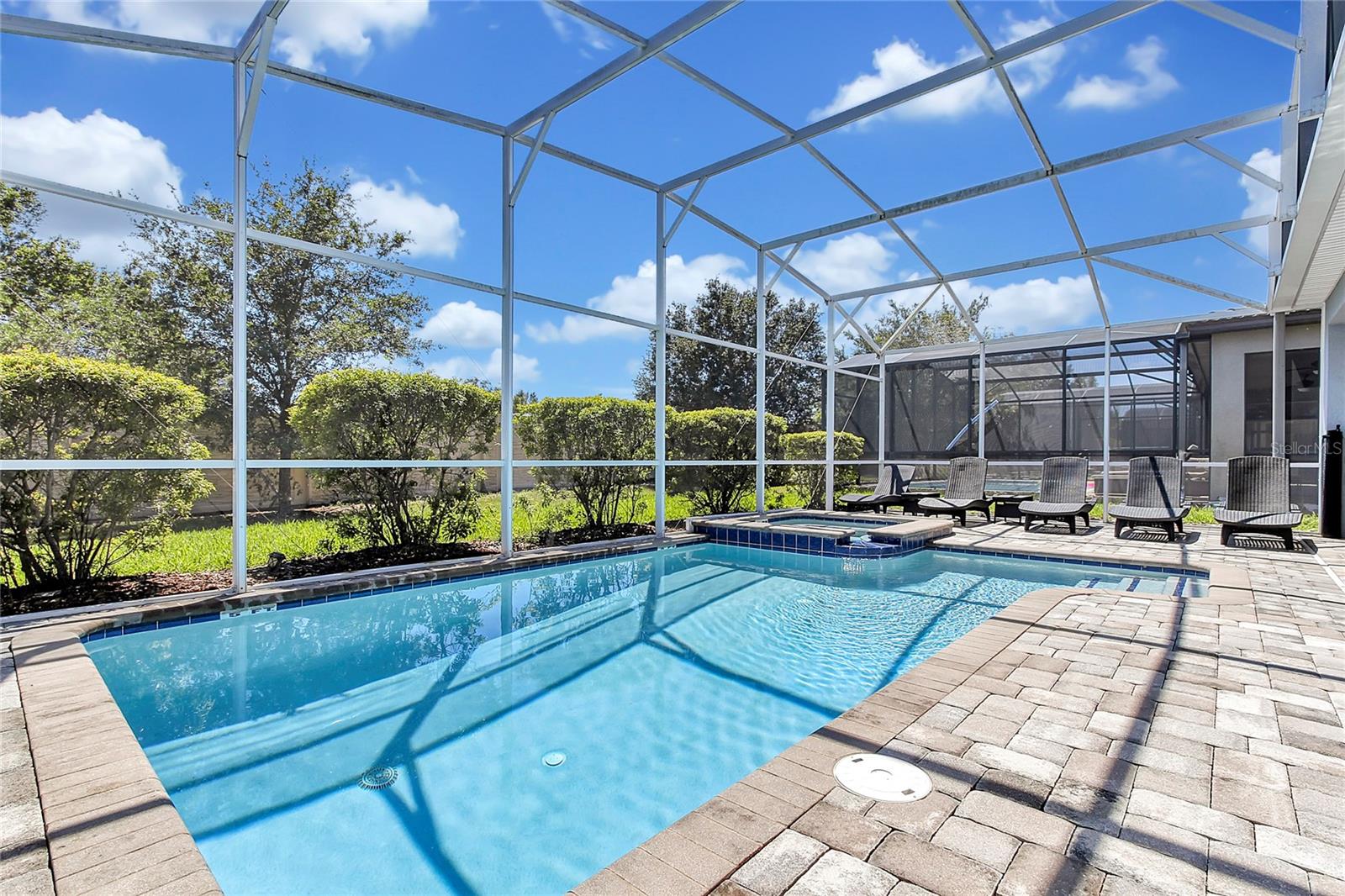 Image 17 of 79 For 1534 Moon Valley Drive