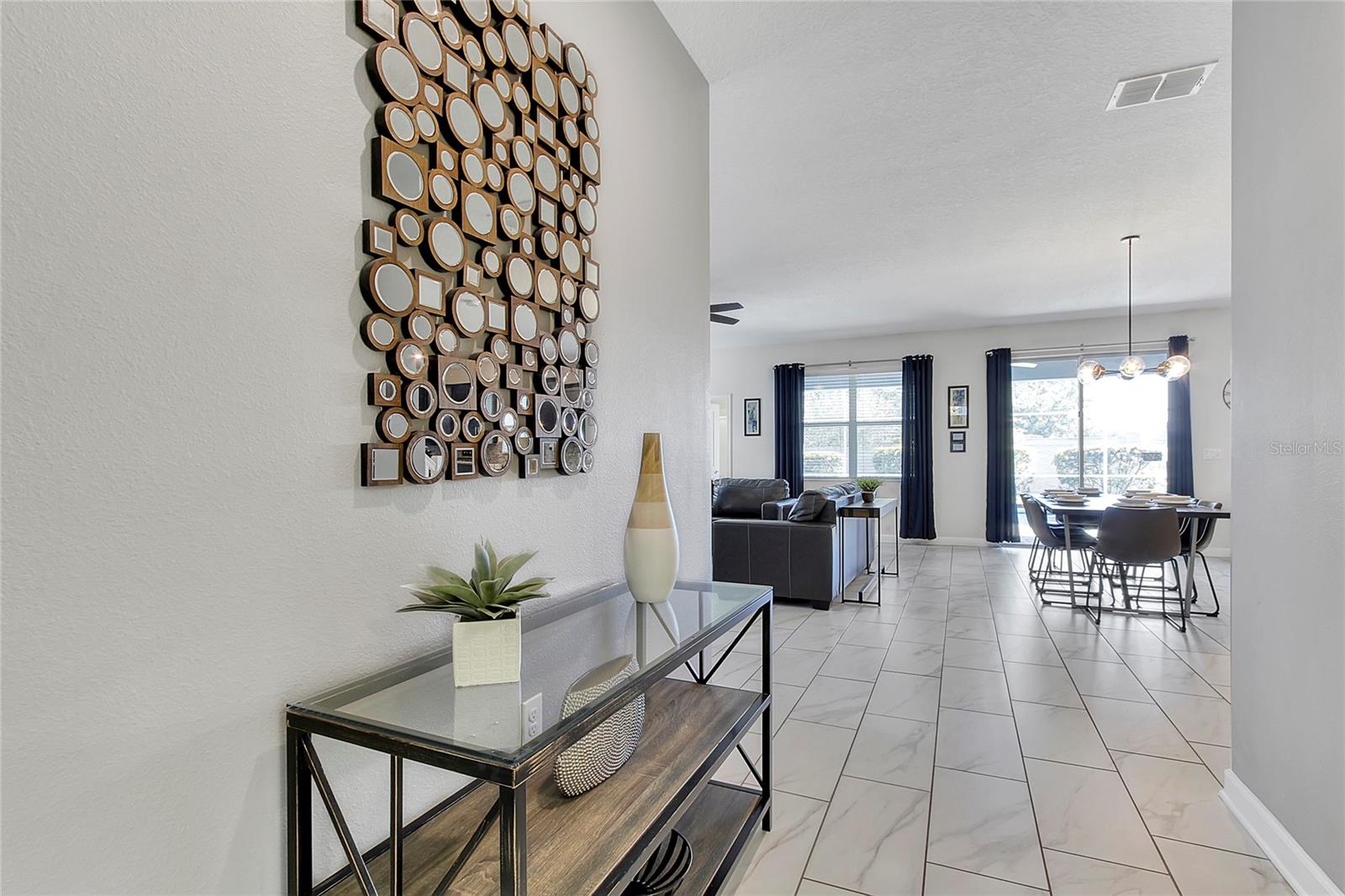 Image 5 of 79 For 1534 Moon Valley Drive