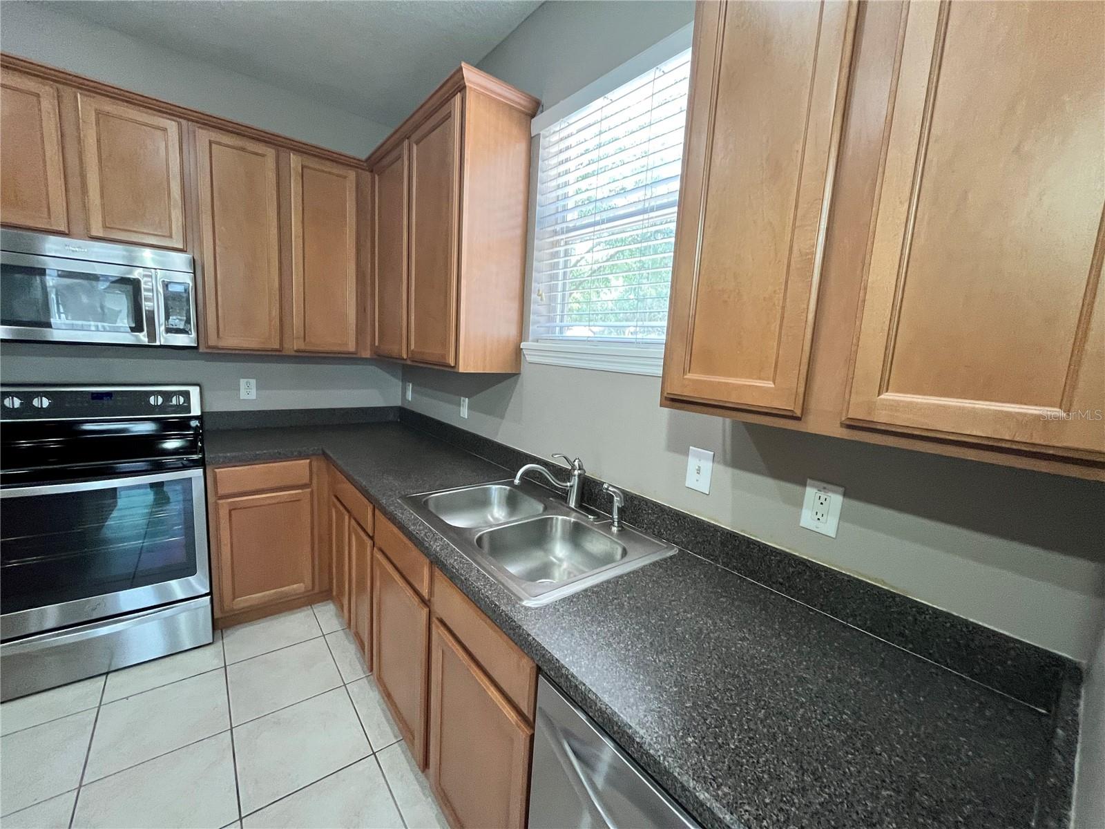 Image 4 of 22 For 919 Magnolia Blossom Court