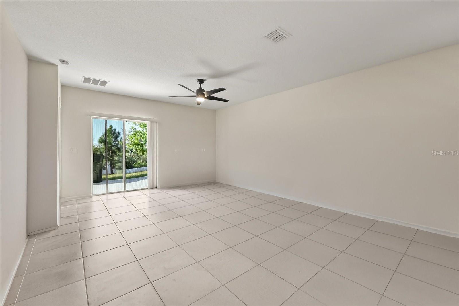 Image 3 of 40 For 2280 Mountain Pine Street