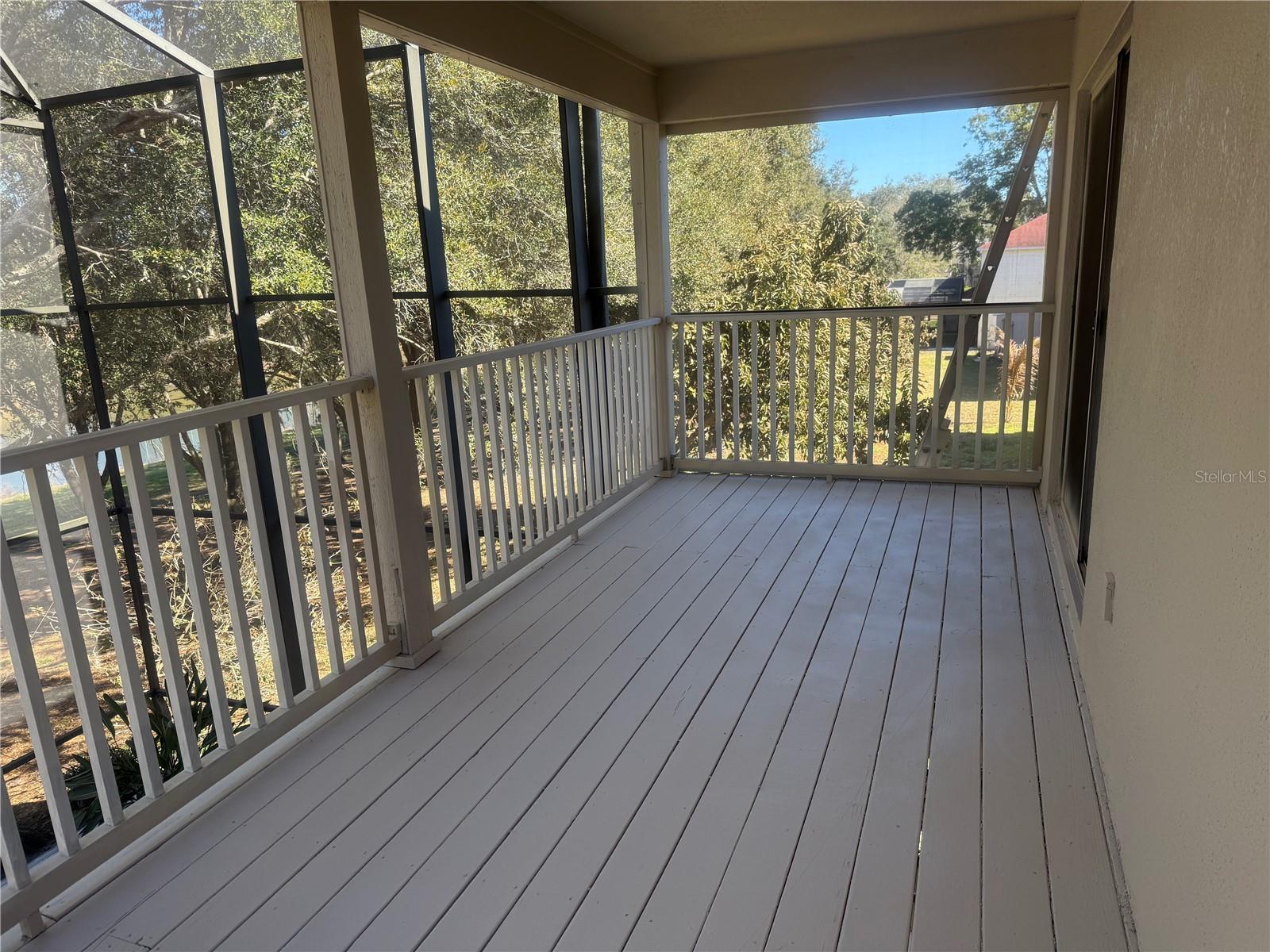 Image 4 of 10 For 2014 Applegate Drive