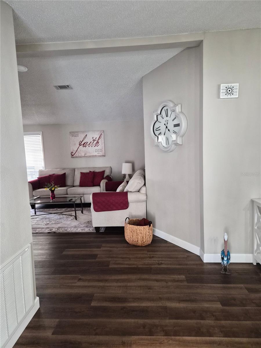 Image 4 of 28 For 508 Saint Andrews Boulevard