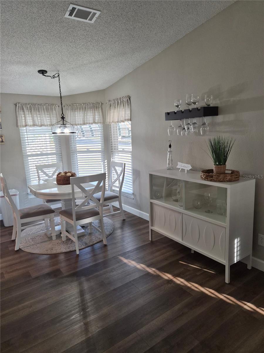 Image 6 of 28 For 508 Saint Andrews Boulevard