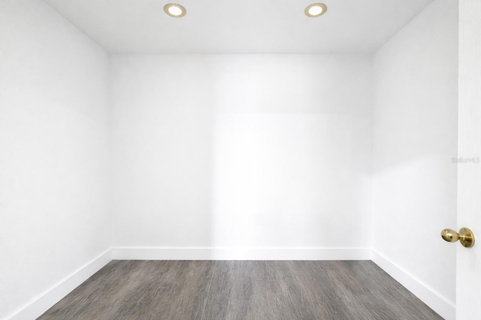 Image 21 of 34 For 26 Backspin Lane