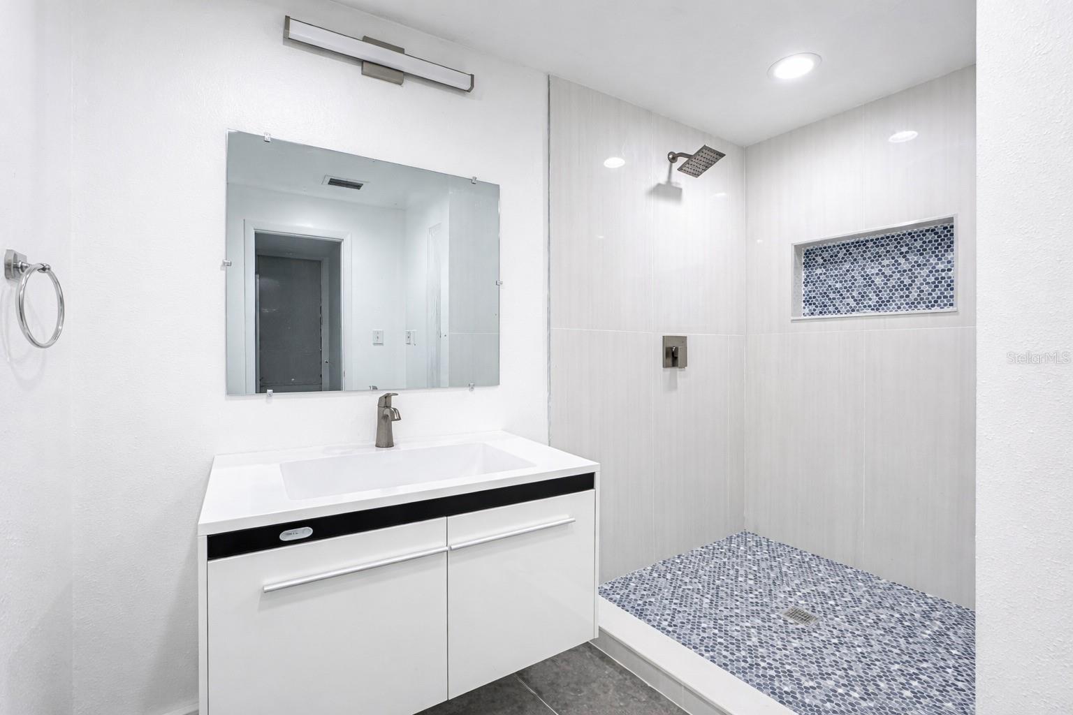 Image 22 of 34 For 26 Backspin Lane