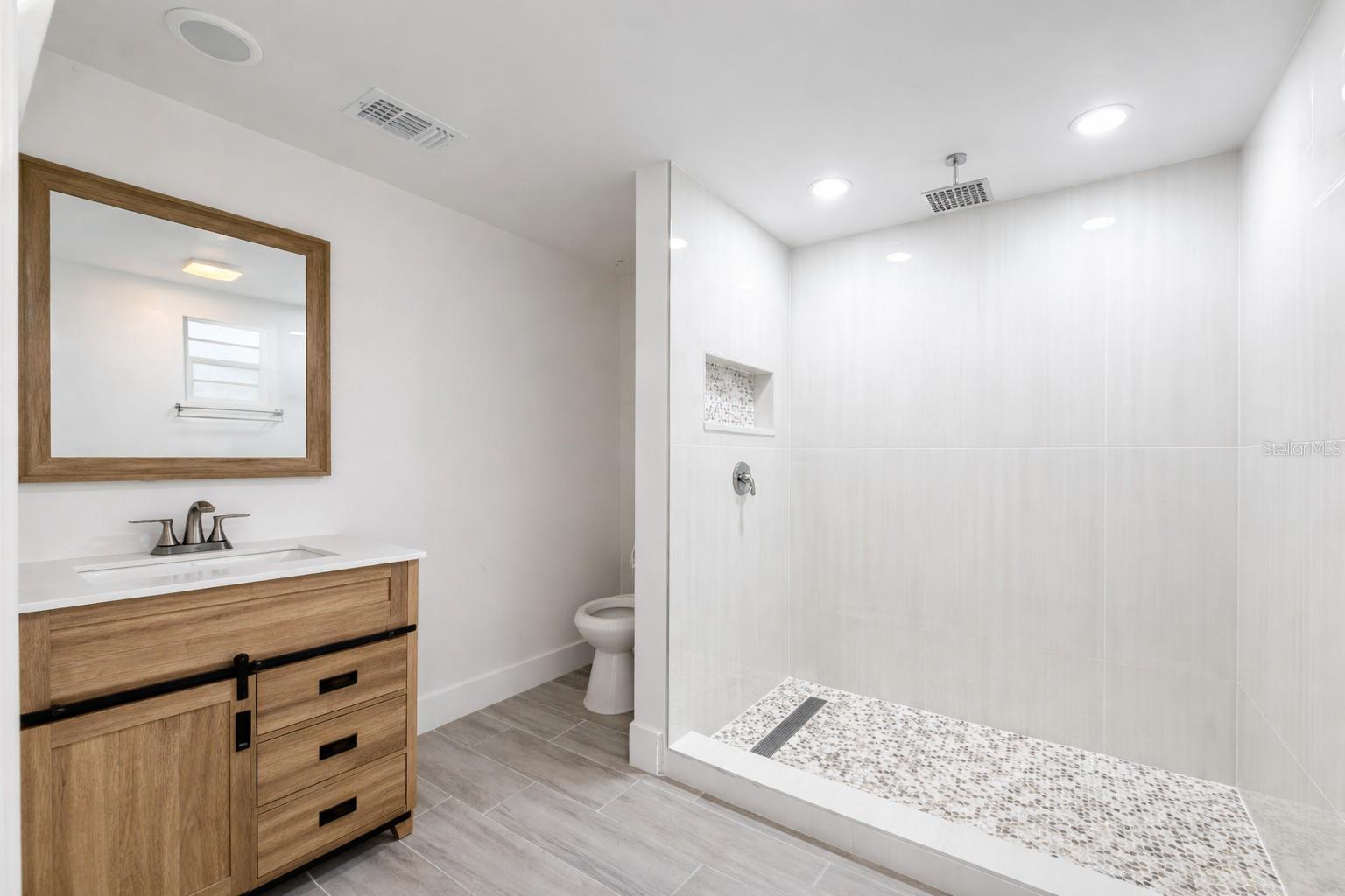 Image 24 of 34 For 26 Backspin Lane